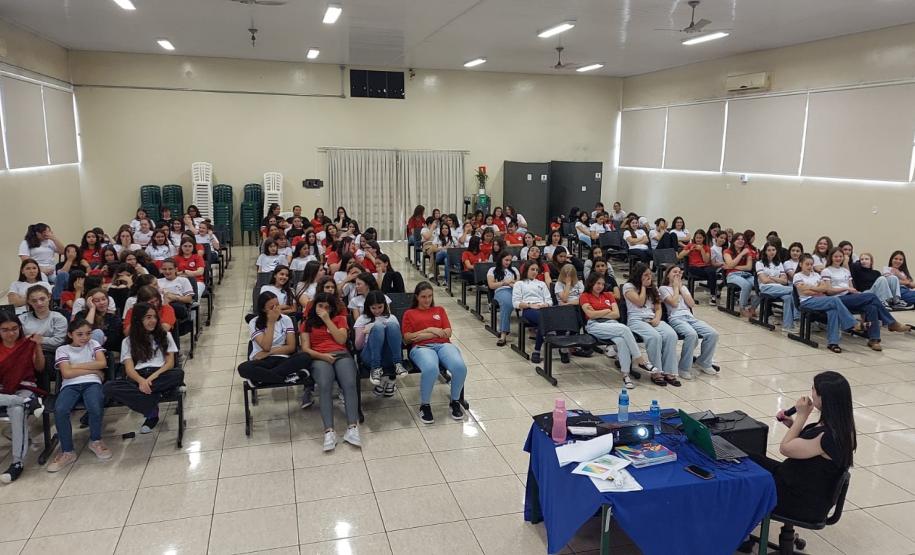 Orientação e cuidados: atendimentos de adolescentes no SUS do Paraná crescem 22%