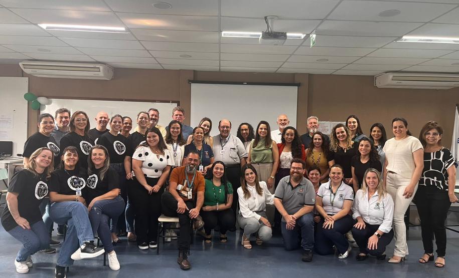 Serviço de verificação de óbito do Paraná recebe visita técnica do Ministério da Saúde