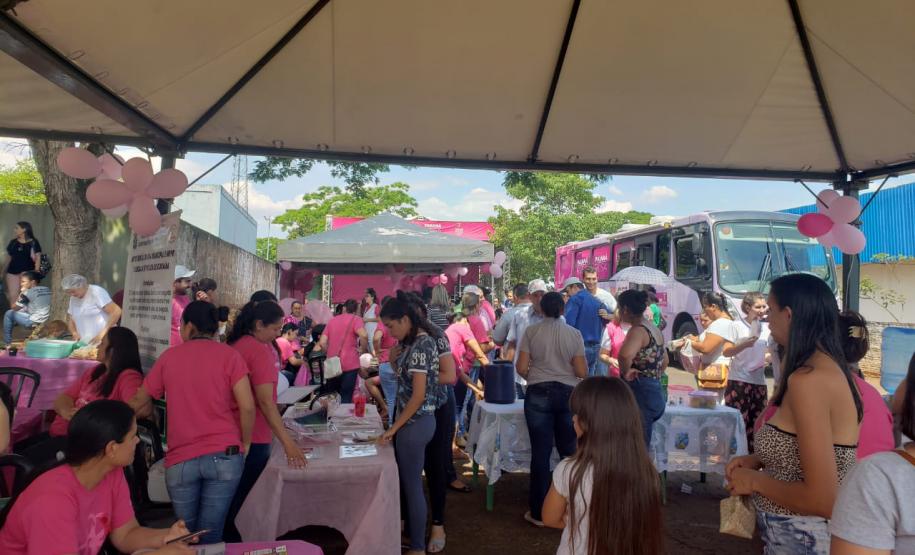 No Paraná Rosa, Estado alerta sobre a prevenção ao câncer e reforça investimentos no SUS