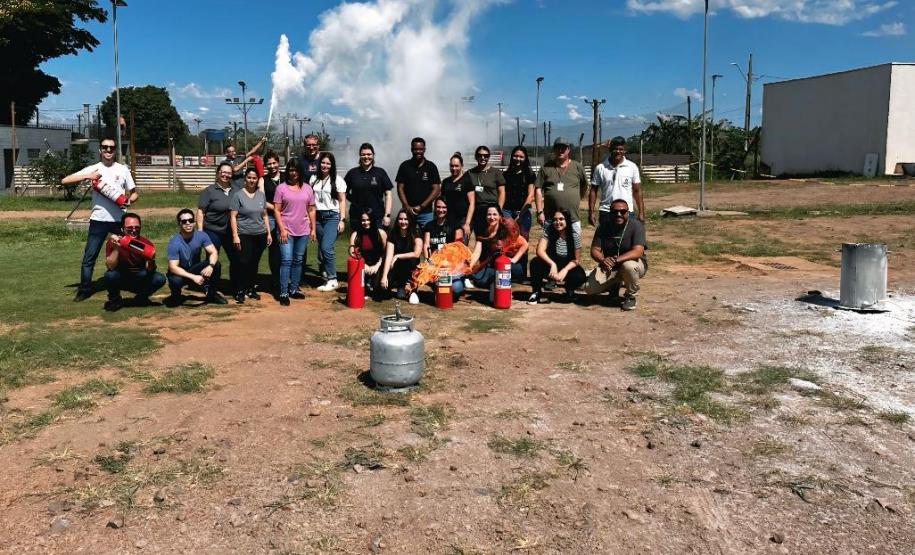 Secretaria da Saúde promove treinamento prático para brigadistas de incêndio