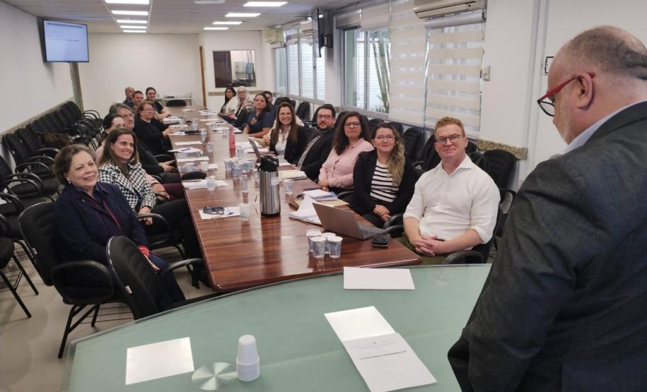 Lacen-PR promove oficina para aprimoramento da vigilância laboratorial