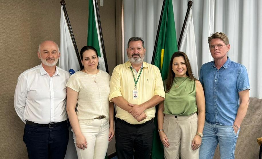 Serviço de verificação de óbito do Paraná recebe visita técnica do Ministério da Saúde