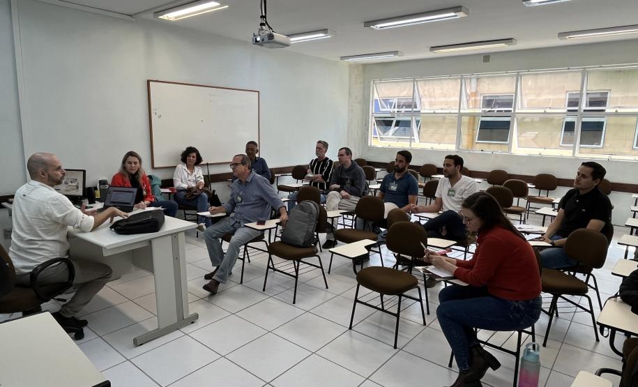 Secretaria da Saúde promove encontro para ações de enfrentamento à dengue