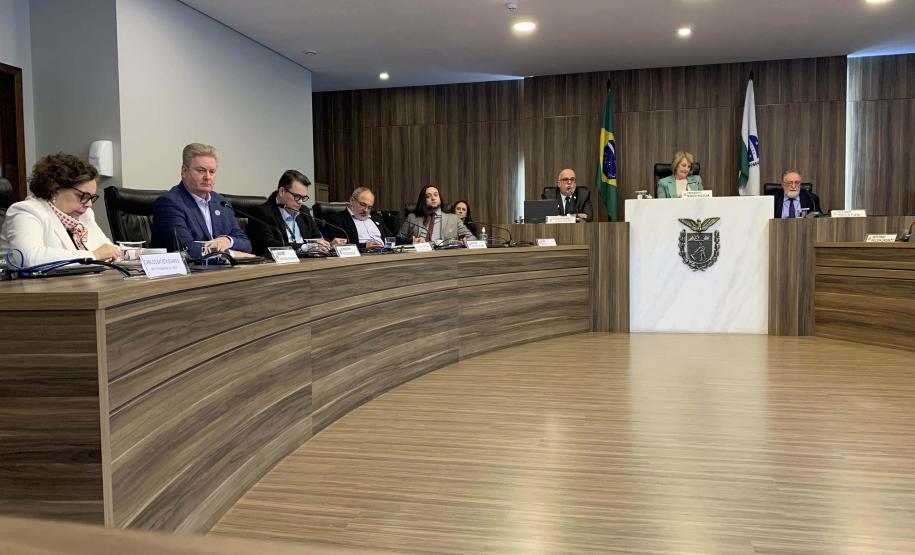 Sesa empenhou R$ 4,4 bilhões em ações e serviços de saúde, mais do que a meta do ano