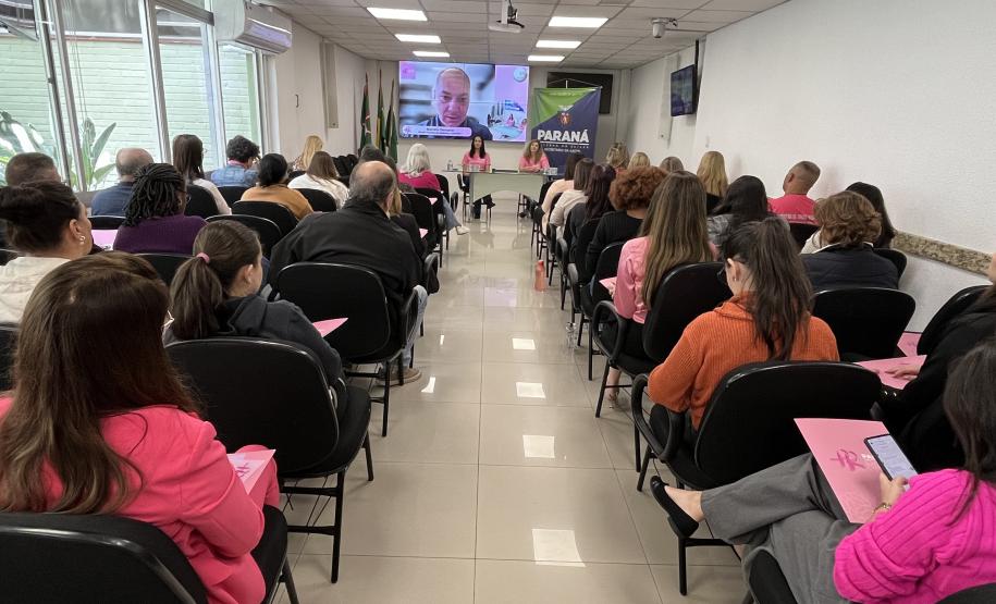Saúde encerra campanha Paraná Rosa com balanço de ações e palestra sobre mindfulness