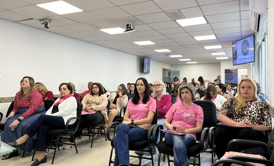 Saúde encerra campanha Paraná Rosa com balanço de ações e palestra sobre mindfulness