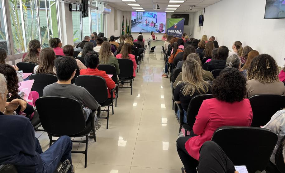 Saúde encerra campanha Paraná Rosa com balanço de ações e palestra sobre mindfulness