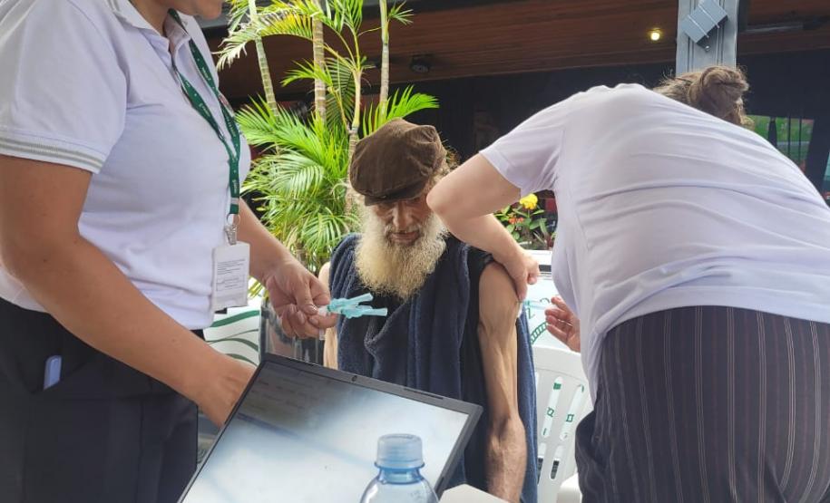 Estado percorre municípios do Oeste em operação extramuros de serviços de saúde