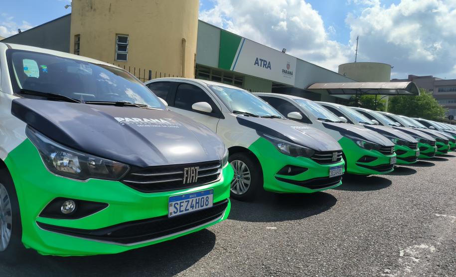 Saúde entrega 15 veículos para reforçar serviços gerenciados pela Funeas no Paraná