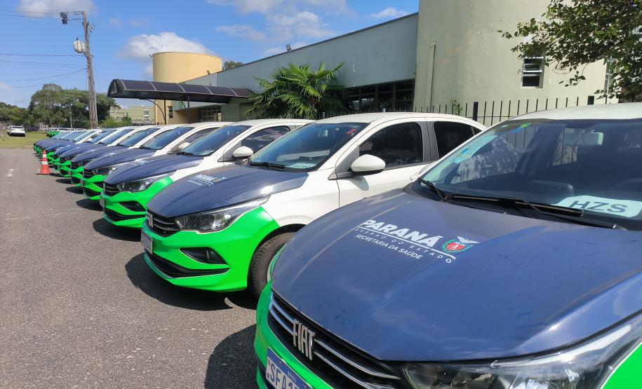 Saúde entrega 15 veículos para reforçar serviços gerenciados pela Funeas no Paraná