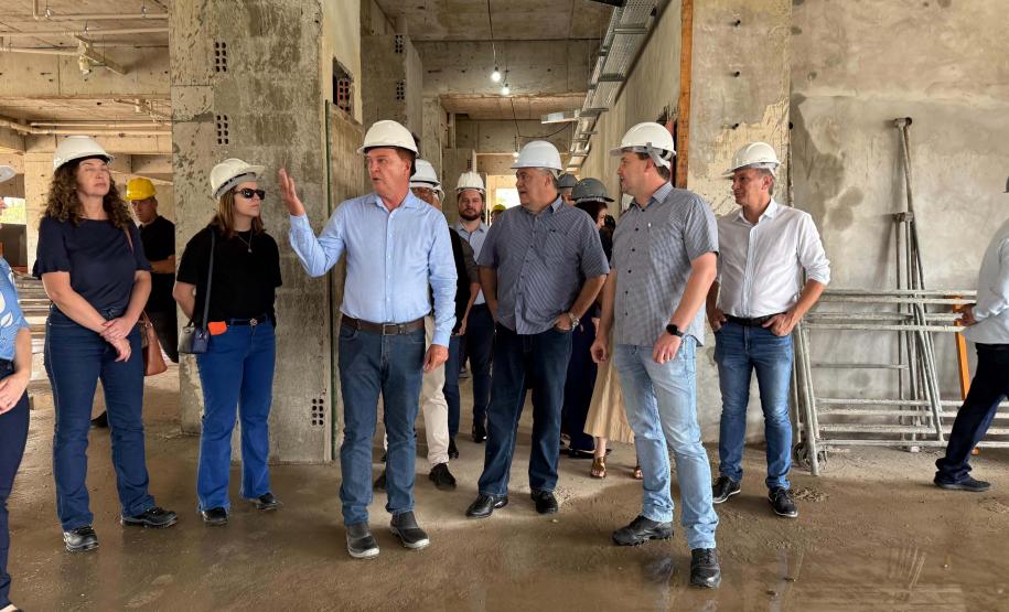 Estado vistoria obras do Hospital de Colombo e do AME de Almirante Tamandaré