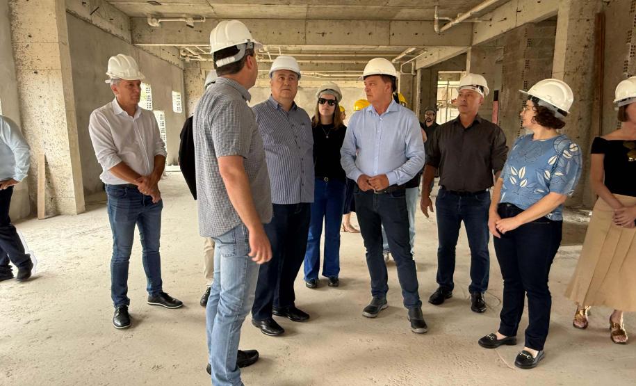 Estado vistoria obras do Hospital de Colombo e do AME de Almirante Tamandaré