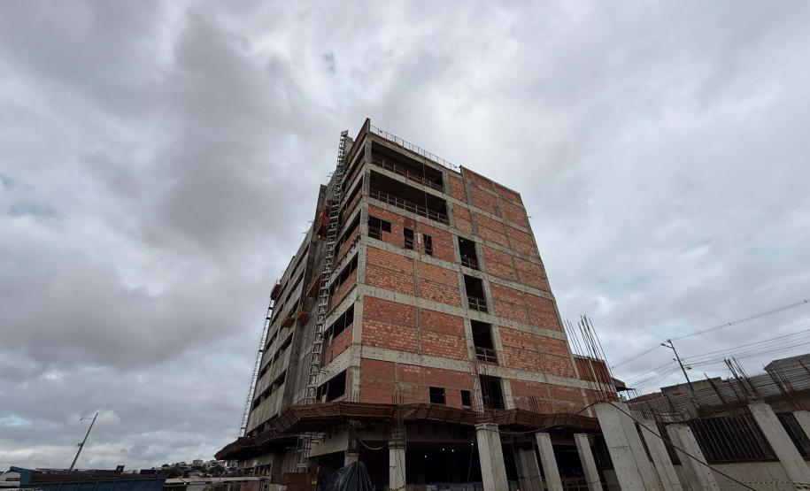 Estado vistoria obras do Hospital de Colombo e do AME de Almirante Tamandaré