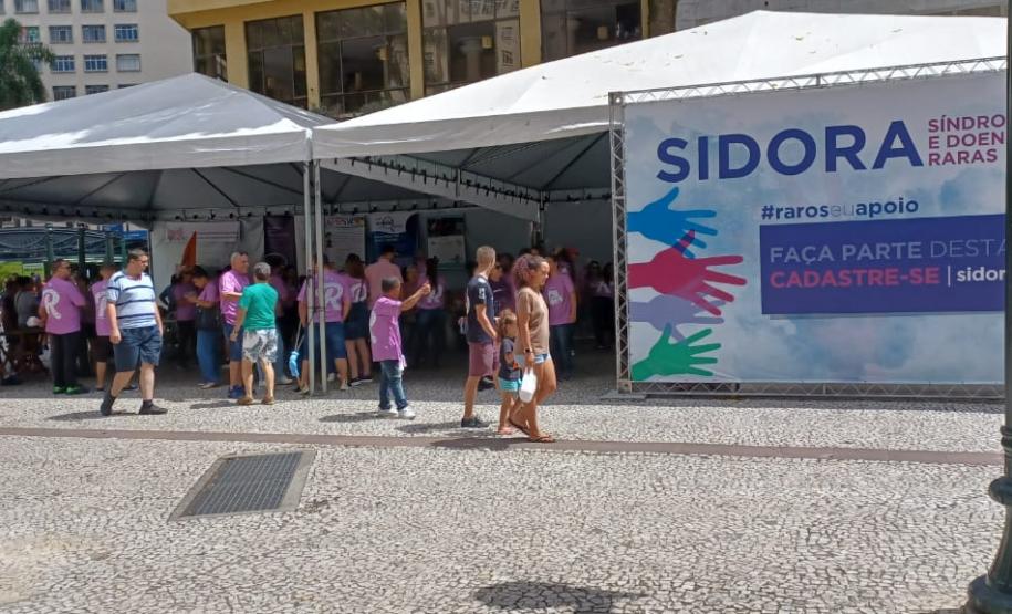 Caminhada marca início do mês de conscientização sobre doenças raras