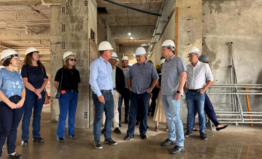 Estado vistoria obras do Hospital de Colombo e do AME de Almirante Tamandaré