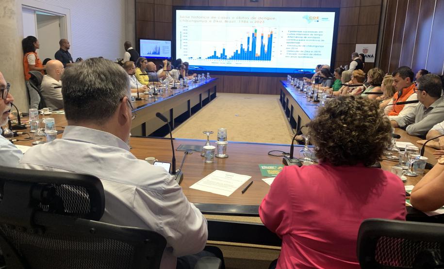 Comitê Intersetorial da dengue recebe apoio do Creci-PR e fortalece ações de enfrentamento