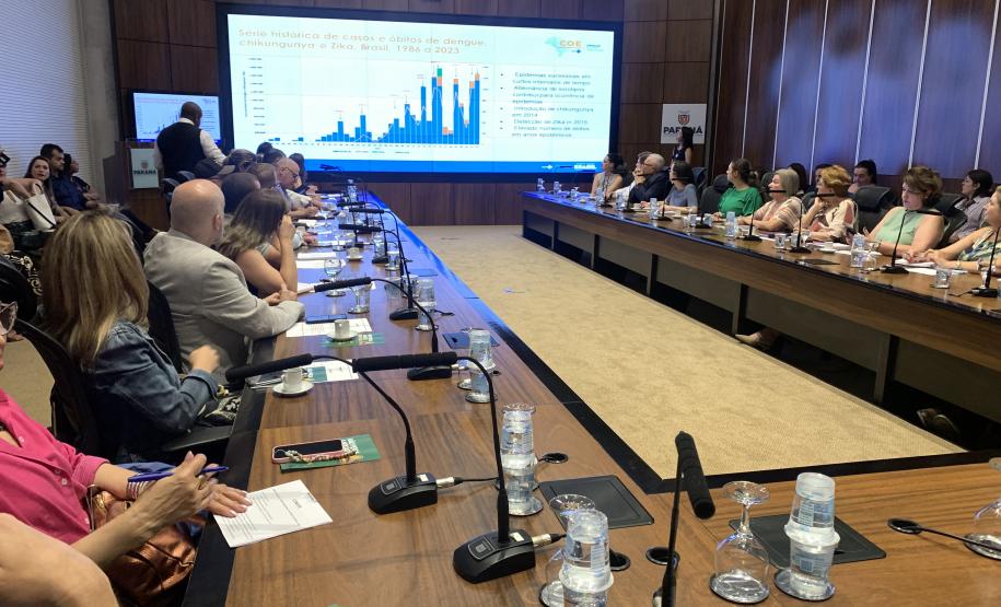 Comitê Intersetorial da dengue recebe apoio do Creci-PR e fortalece ações de enfrentamento