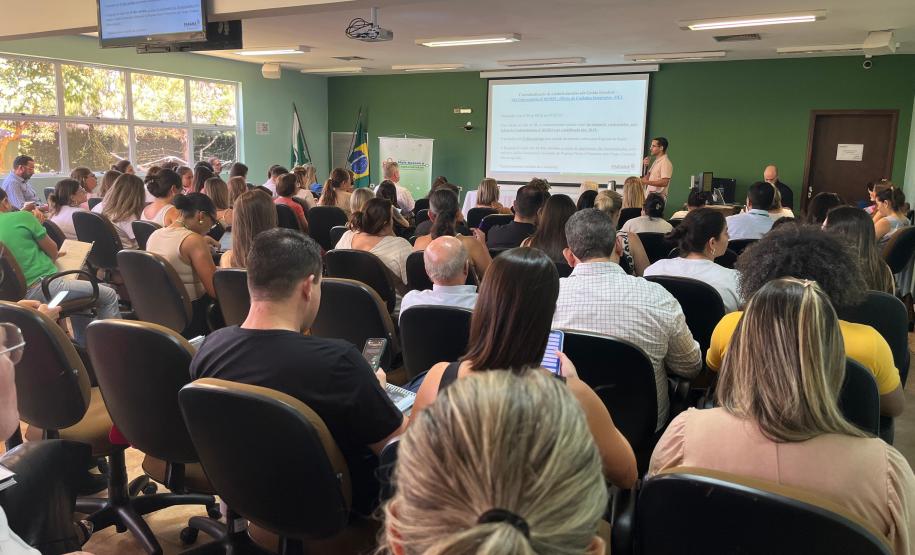 Governo do Paraná reforça estratégia para ampliar atendimento especializado no SUS
