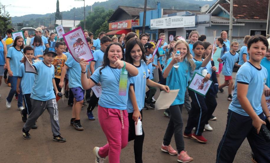 Governo do Paraná incentiva municípios para a adesão ao Programa Saúde na Escola