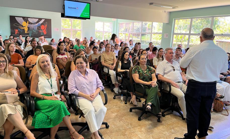 Governo do Paraná reforça estratégia para ampliar atendimento especializado no SUS
