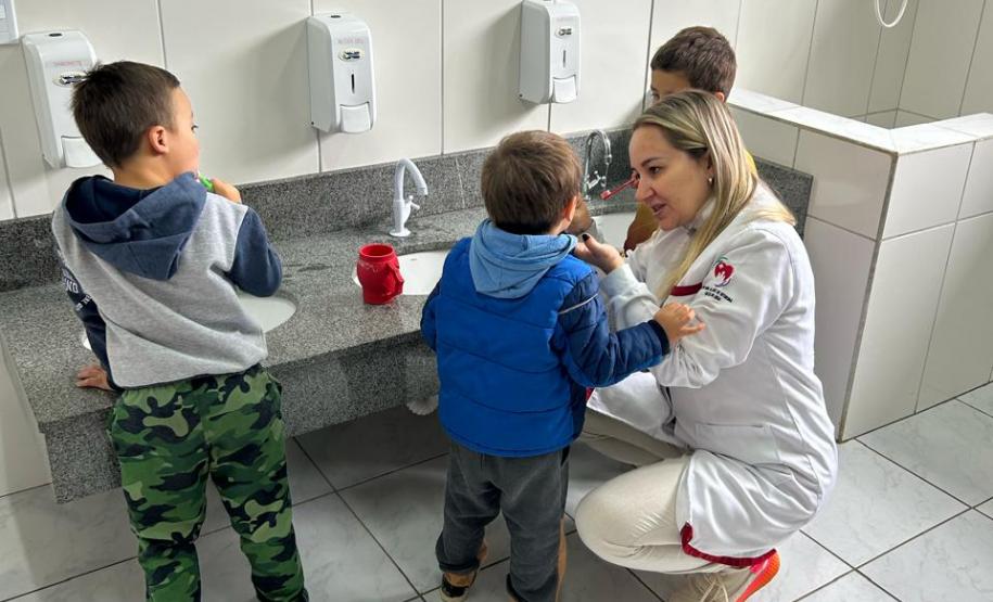 Governo do Paraná incentiva municípios para a adesão ao Programa Saúde na Escola