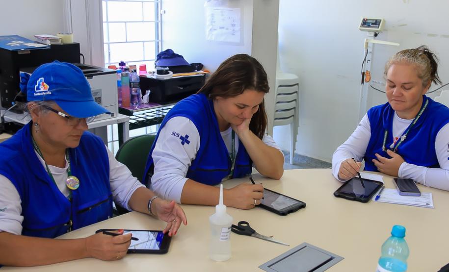 13 mil tablets entregues pelo Estado em 2022 revolucionaram trabalho dos agentes de saúde