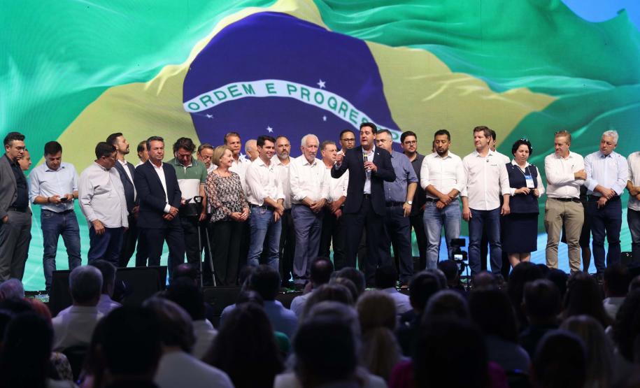 R$ 1,19 bilhão: Ratinho Junior anuncia maior pacote de investimentos da história da saúde