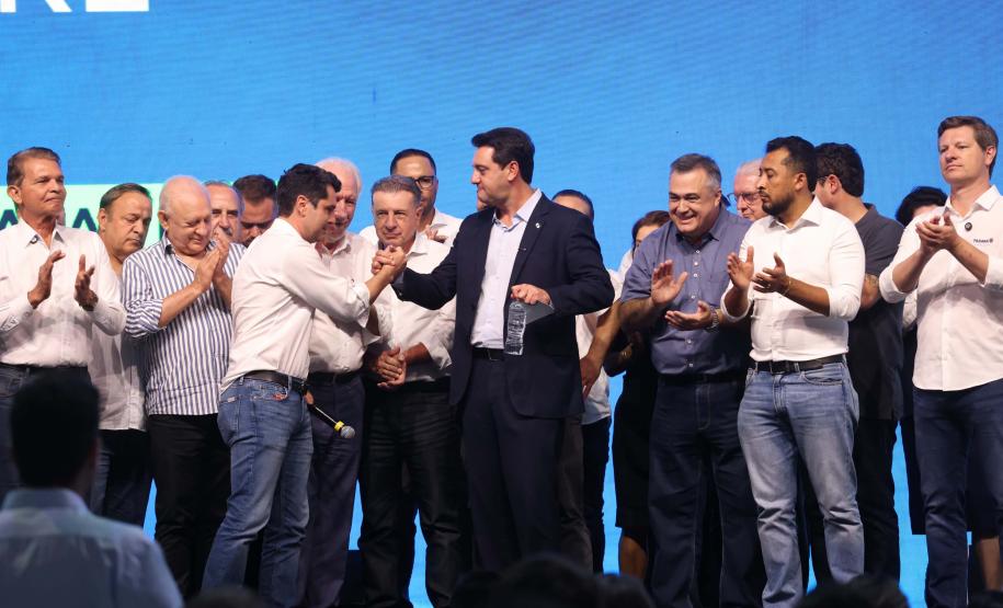 R$ 1,19 bilhão: Ratinho Junior anuncia maior pacote de investimentos da história da saúde