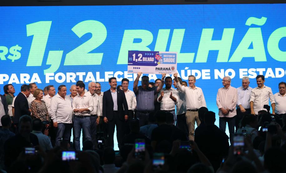 R$ 1,19 bilhão: Ratinho Junior anuncia maior pacote de investimentos da história da saúde