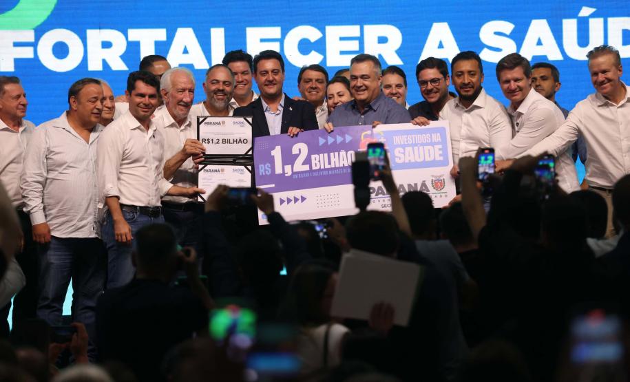 R$ 1,19 bilhão: Ratinho Junior anuncia maior pacote de investimentos da história da saúde