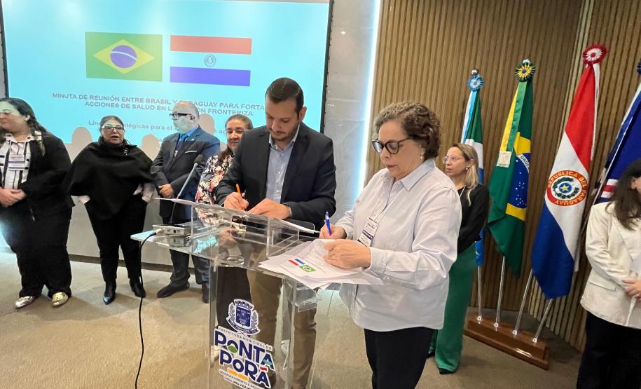 Paraná, Mato Grosso do Sul e Paraguai discutem vigilância em saúde nas fronteiras