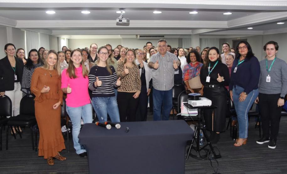 Sesa capacita profissionais para ampliar o cuidado com a infância no Paraná