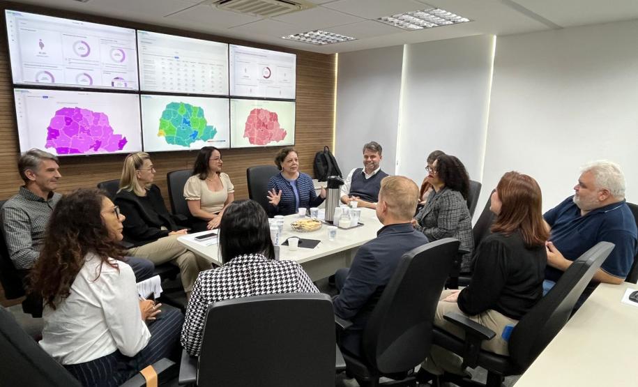 Sesa recebe representantes do ES