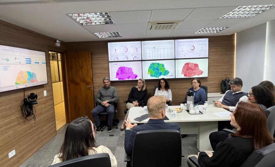 Sesa recebe representantes do ES