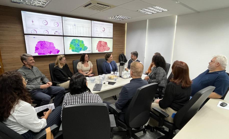 Sesa recebe representantes do ES