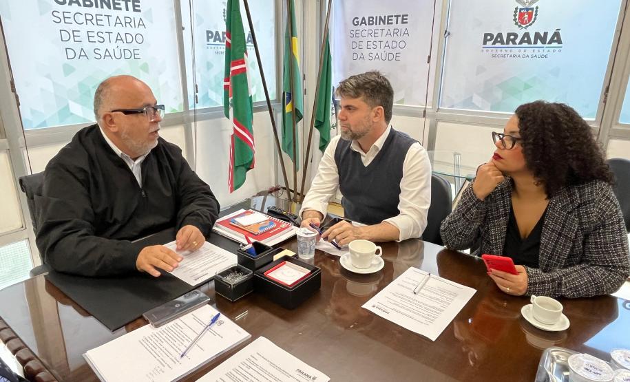 Sesa recebe representantes do ES