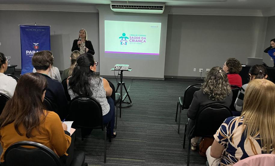 Sesa capacita profissionais para ampliar o cuidado com a infância no Paraná