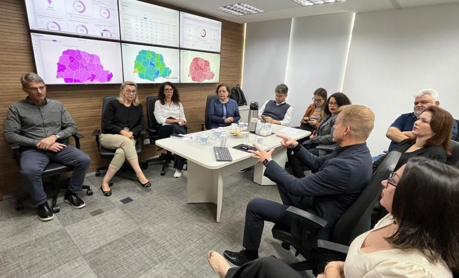 Sesa recebe representantes do ES