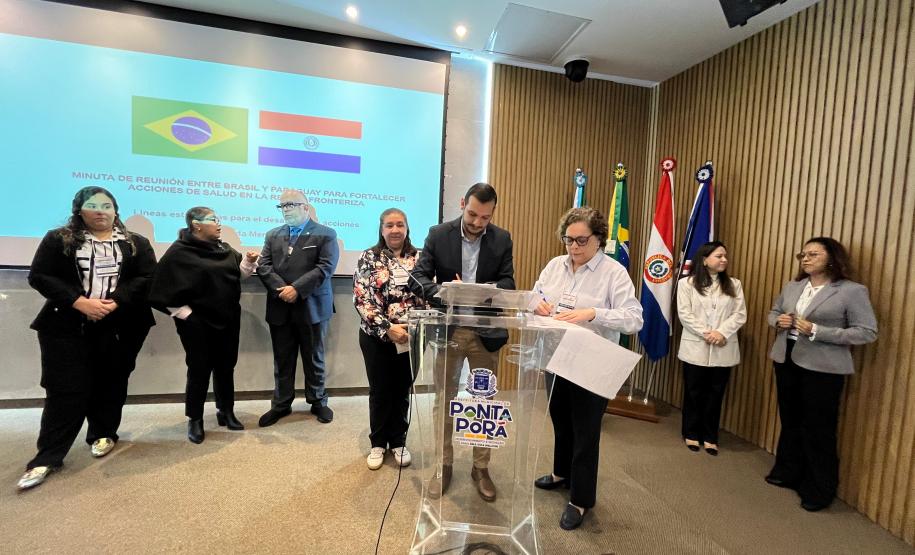 Paraná, Mato Grosso do Sul e Paraguai discutem vigilância em saúde nas fronteiras