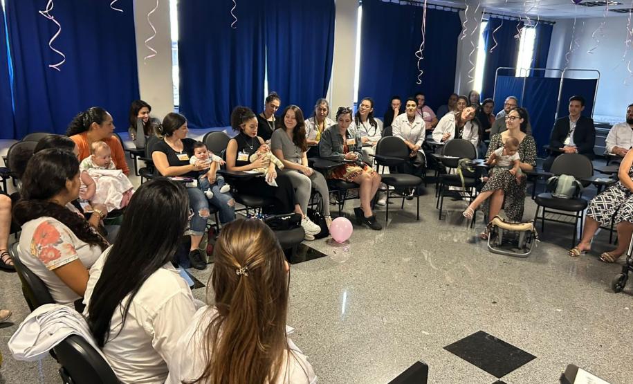 Banco de Leite do Hospital do Trabalhador promove encontro com doadoras
