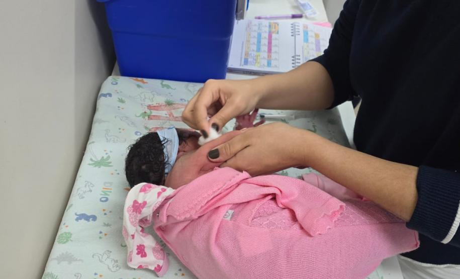Maternidade do HU de Londrina inicia vacinação da BCG nos recém-nascidos