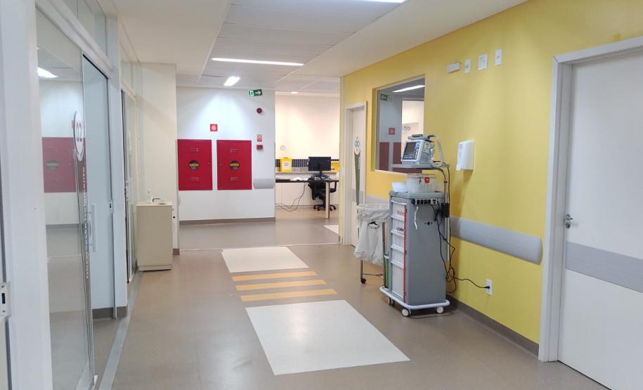Hospital Regional do Centro-Oeste é referência em cirurgias eletivas e formação profissional