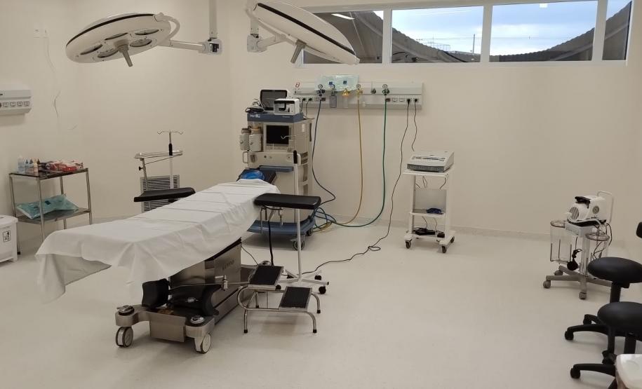 Hospital Regional do Centro-Oeste é referência em cirurgias eletivas e formação profissional