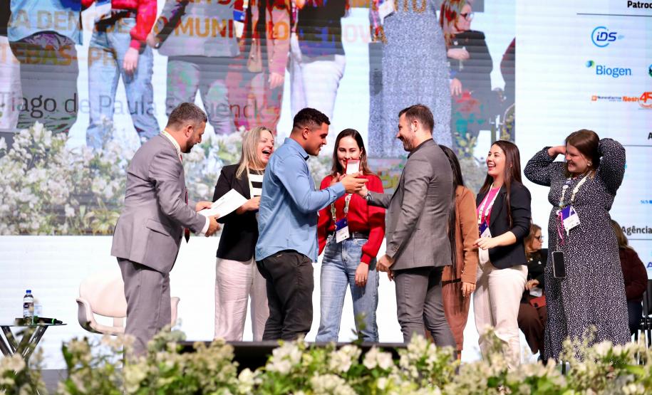 Iniciativas de municípios do Paraná são premiadas em congresso nacional de saúde
