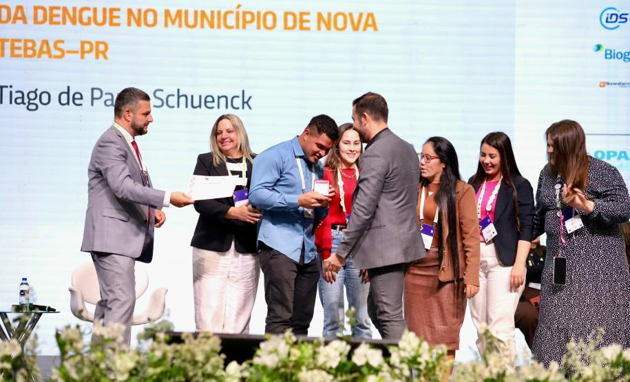 Iniciativas de municípios do Paraná são premiadas em congresso nacional de saúde