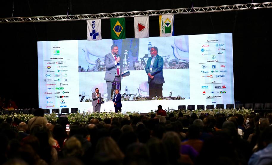 Iniciativas de municípios do Paraná são premiadas em congresso nacional de saúde