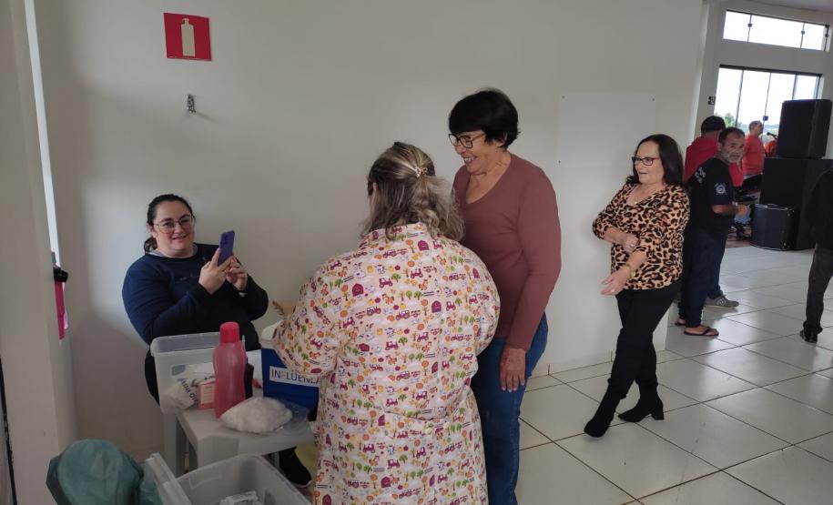 Sesa incentiva vacinação extramuros como estratégia para ampliar cobertura contra a gripe no Paraná