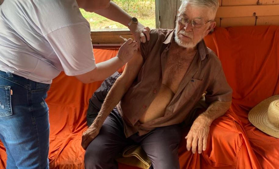 Sesa incentiva vacinação extramuros como estratégia para ampliar cobertura contra a gripe no Paraná