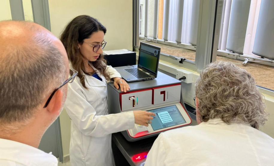 Lacen implanta nova tecnologia para agilizar diagnóstico de doenças graves e reforçar resposta a surtos no Paraná