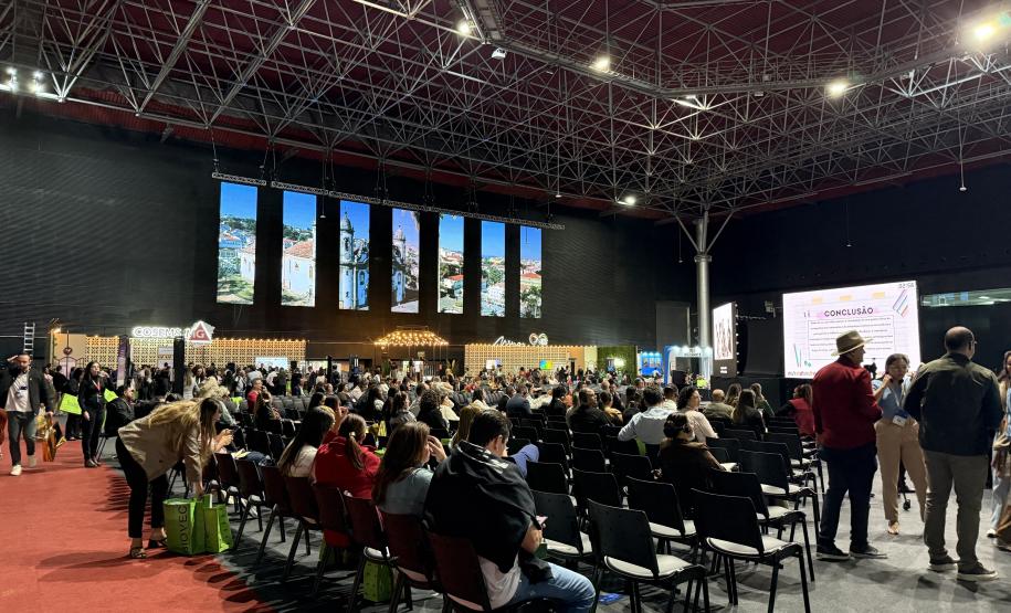 Paraná apresenta projetos no Congresso Nacional de Secretarias Municipais de Saúde